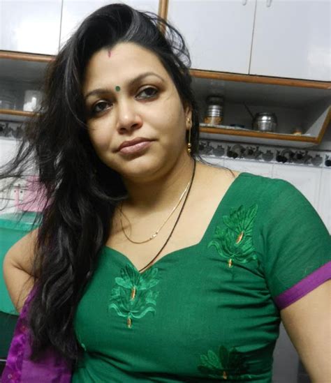 desi bhabi hot photo|Desi Bhabhi Photos, Download The BEST Free Desi Bhabhi。